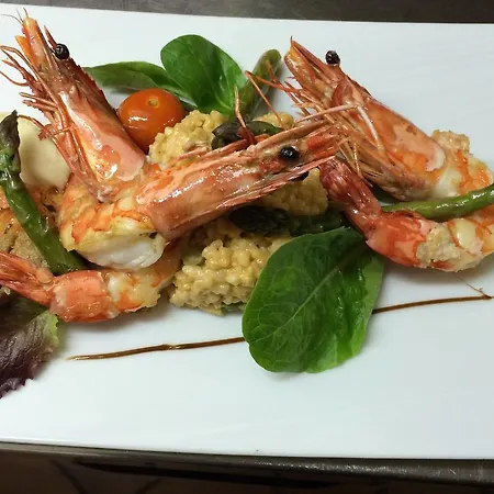 Logis Restaurant Le Flamant Rose Camargue Hotel 2*