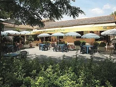 Hotel Logis Restaurant Le Flamant Rose Camargue Albaron